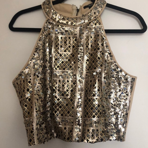 Halter Top - Picture 1 of 3